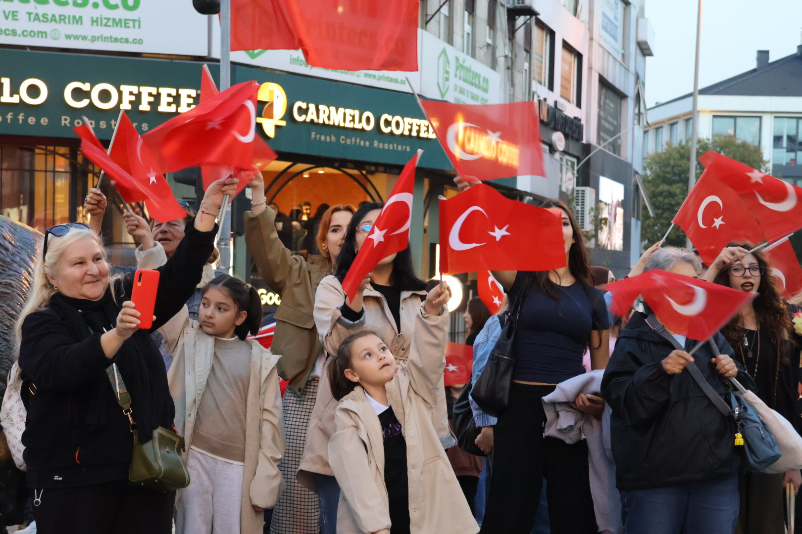 Mahalleleri Cumhuriyet coşkusu sardı
